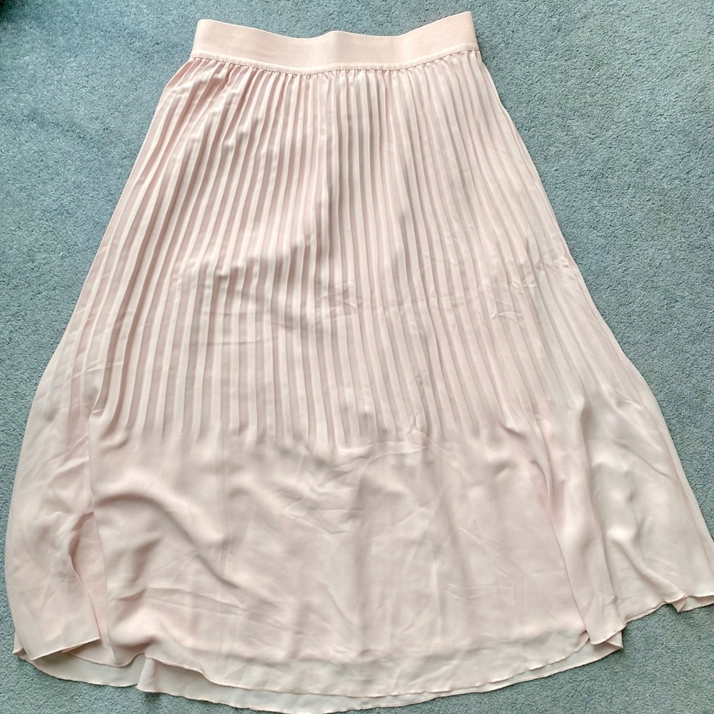 Baby pink midi skirt